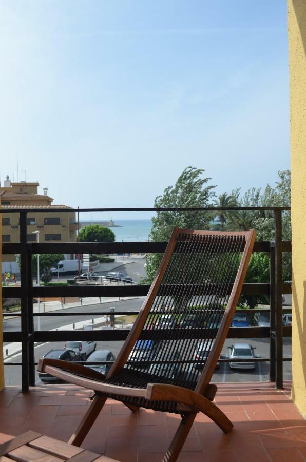 Primera Linea En Playa Sur. Plaza Constitucion Peñíscola Buitenkant foto