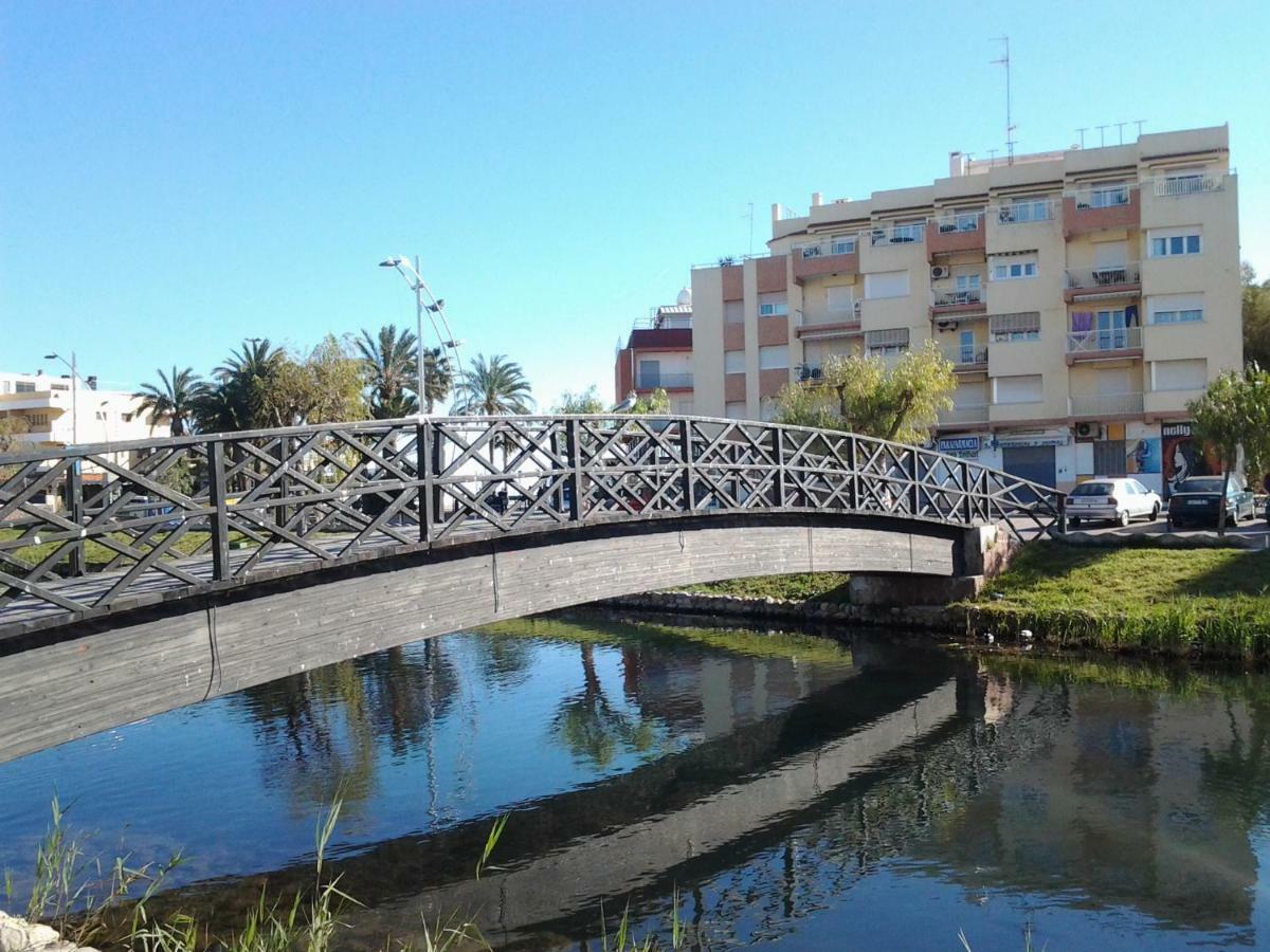 Primera Linea En Playa Sur. Plaza Constitucion Peñíscola Buitenkant foto